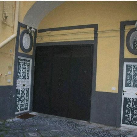 Piccola Maison Nel Centro Di Napoli Екстериор снимка