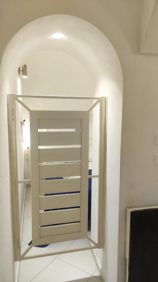Piccola Maison Nel Centro Di Napoli Екстериор снимка